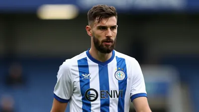 Coventry City's Gustavo Hamer Leaves Sheffield United Amid Depth Concerns