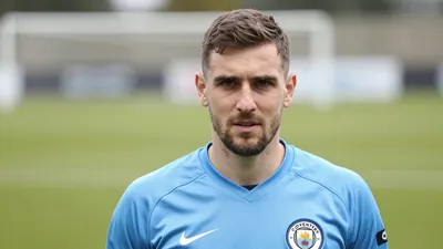 Coventry City are exploring a loan move for goalkeeper Oliver Dovin and have been linked with Nice defender Melvin Bard...