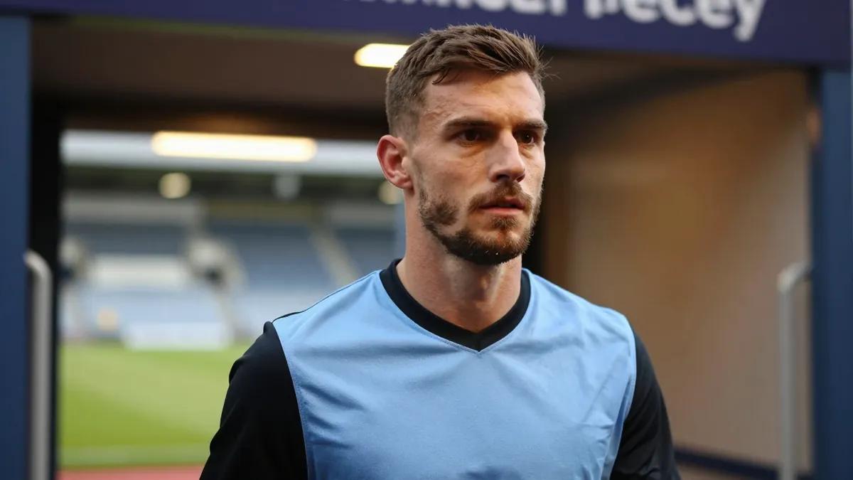 Coventry City eye 18‑year‑old Man City defender Mfuni