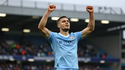 Simms and Tchaouna fire Sky Blues to Monaco win