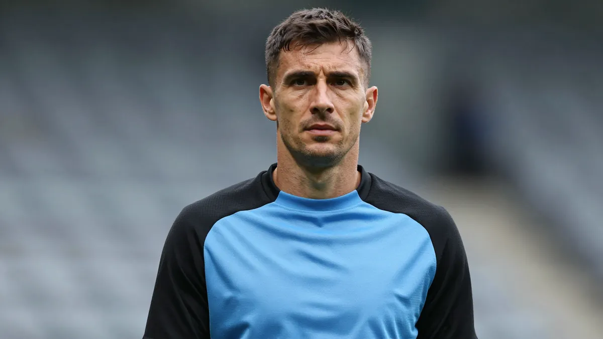 Sheffield United Manager Admits Gus Hamer Transfer as Coventry City Move Closer